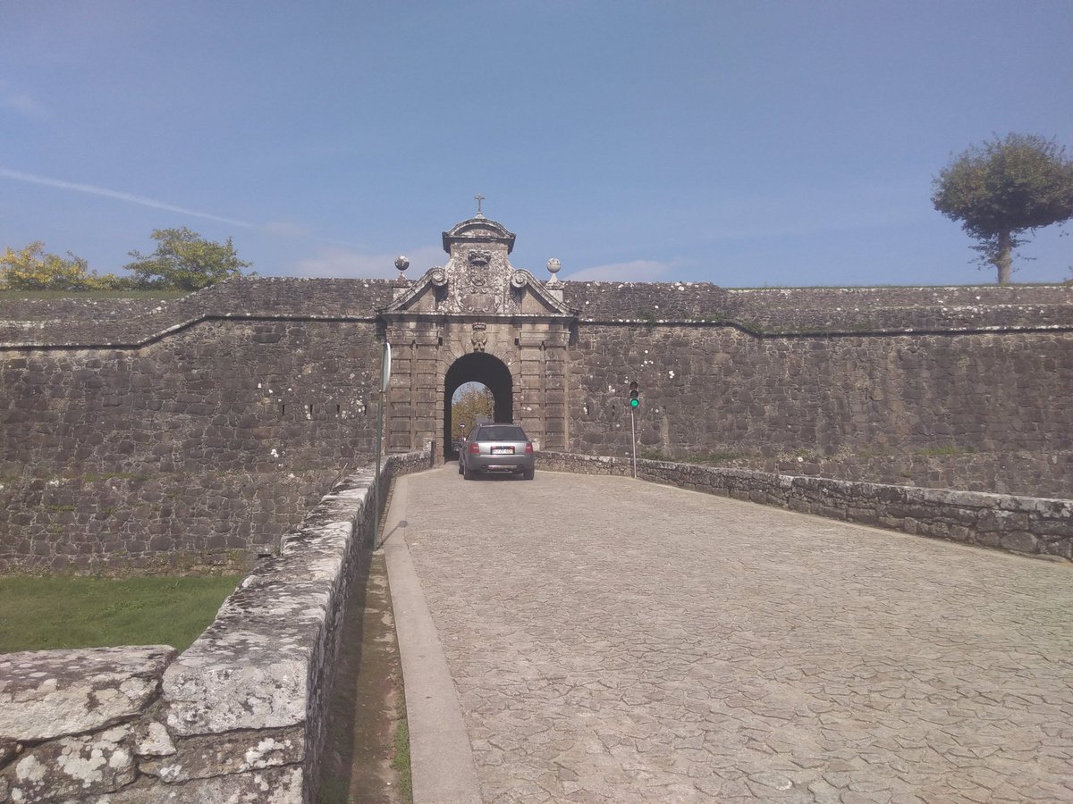 In Valenca. Und Spanien in Sicht. First pic: Rechts Valenca, links Tui. Die Brücke verbindet
